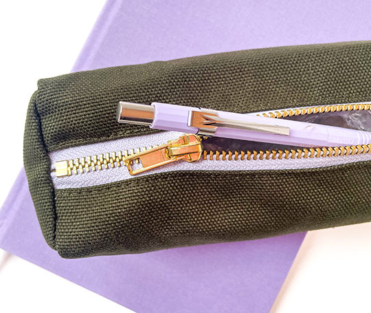 Trousse à crayons Iona en coton bio - Kale
