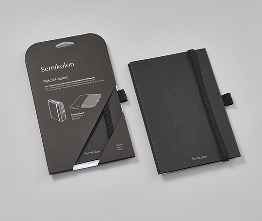 Pochette adhésive pour carnet  + élastique et porte-stylo - Black