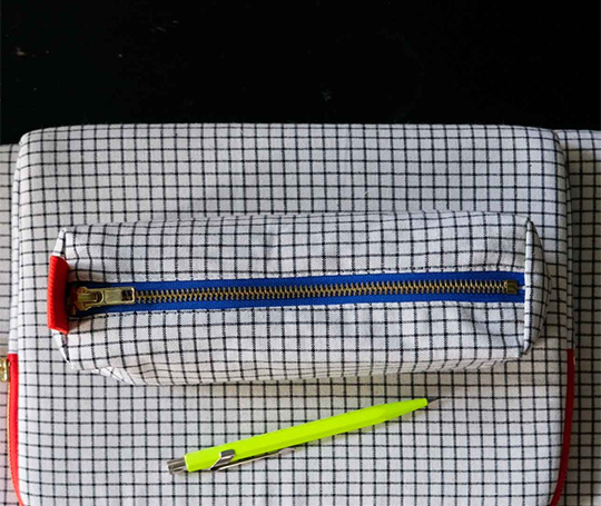 Trousse à crayons Iona en coton bio - Stylo bleu