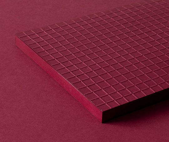 Carnet cousu main Martina à couverture gaufrée - Cherry