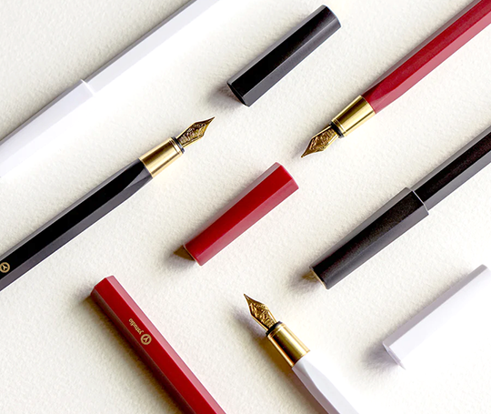 Ystudio stylo-plume en résine - Noir