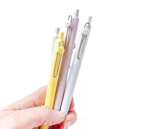 Uni-ball - Zento gel pen 0.5 - Canary