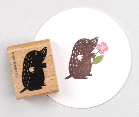 Cachet - Taupe aux yeux ouverts