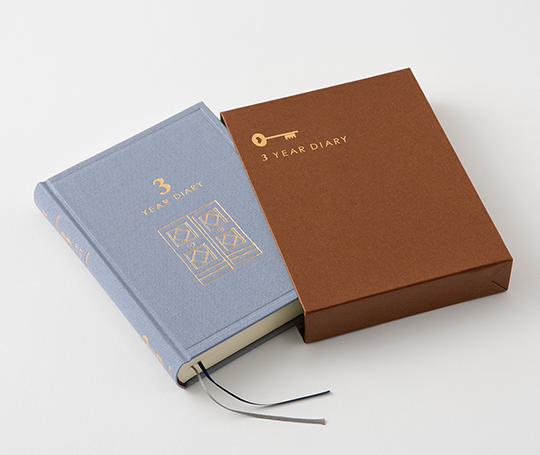 Midori - 3 Year diary - blue-purple