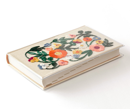 Midori - 5 Year diary brodé d'un motif à fleurs