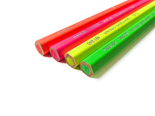 Caran d'Ache - gros crayon surligneur fluo