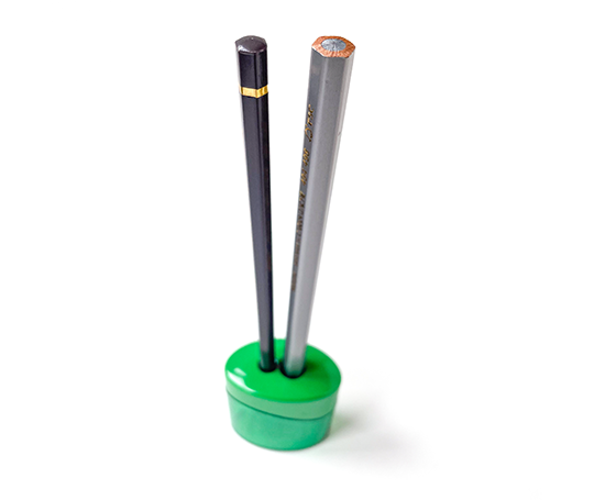 M+R Taille-crayon Elliptic Swing double avec réceptacle