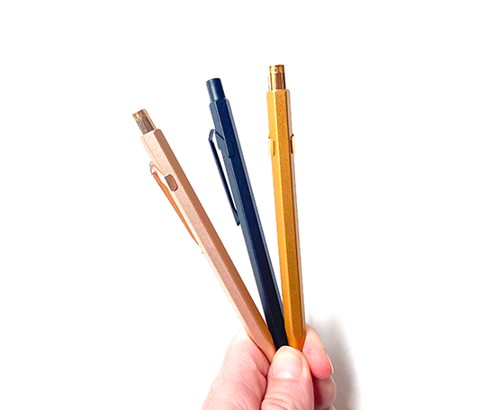 Caran d'Ache 849 stylo-bille Premium - Goldbar