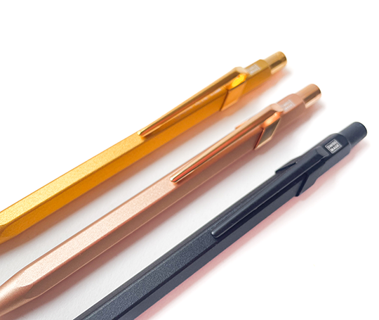 Caran d'Ache 849 stylo-bille Premium - Goldbar