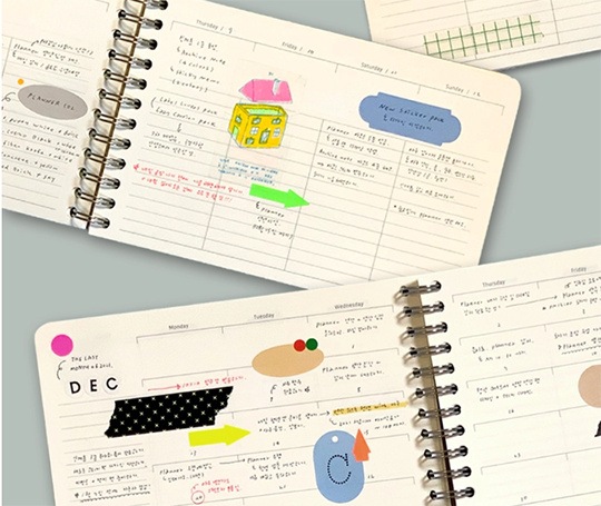 Planner non-daté avec vues mensuelles et hebdomadaires