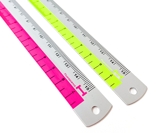 Règle en aluminium de 15 cm