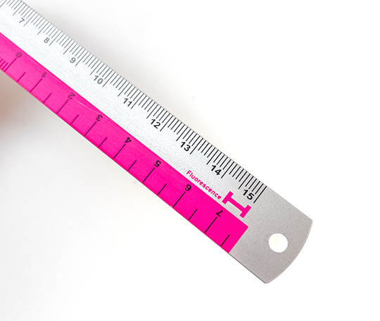 Règle en aluminium de 15 cm