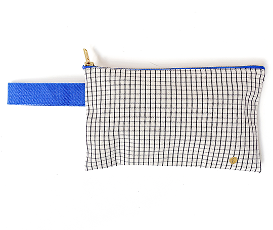 Pochette allongée en coton avec anse bleue - Stylo bleu