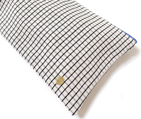 Pochette allongée en coton avec anse bleue - Stylo bleu