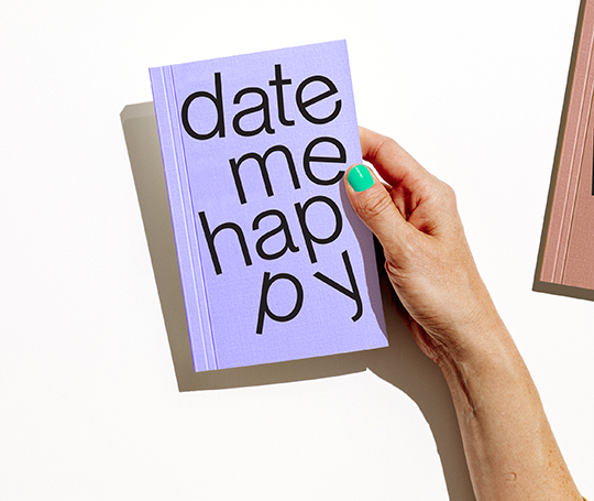Date Me Happy - Berry milk