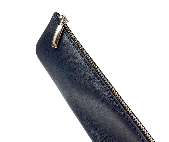 Plumier plat en cuir
