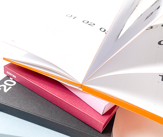 Marjolein Delhaas - Agenda 2026 - No.137 - Orange