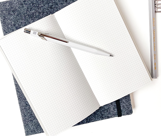 Petit carnet à couverture rigide Sketch Book