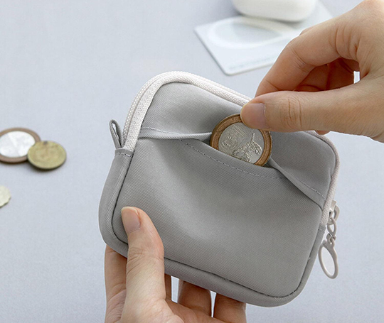 Petite pochette à tirette