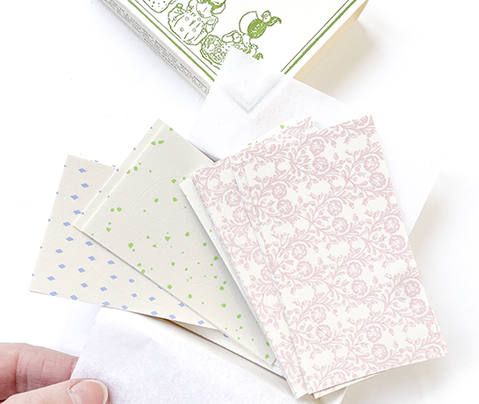 Boîte de 32 étiquettes autocollantes - Vintage