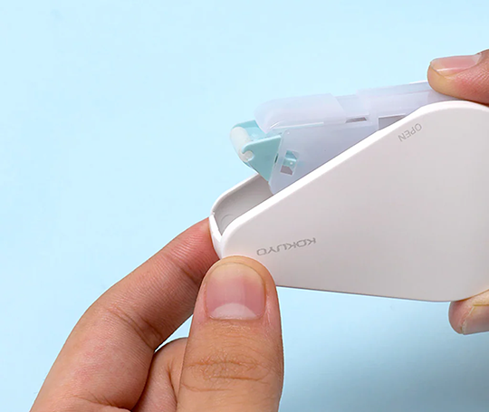 Dérouleur de colle Gloo - repositionnable