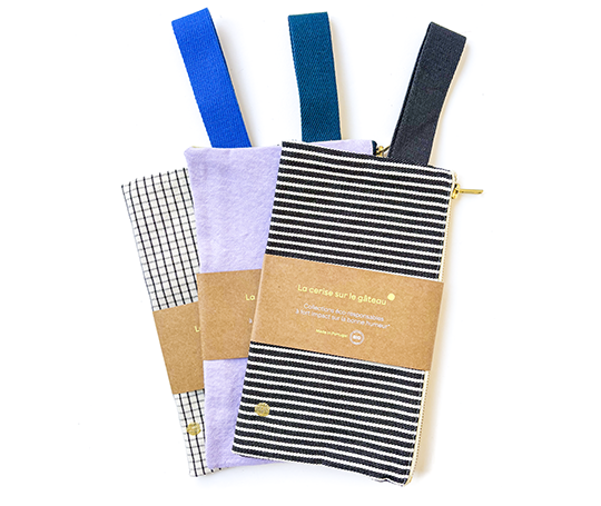 Pochette allongée en coton avec anse pétrole - Lilas Ananas