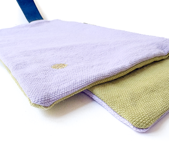Pochette allongée en coton avec anse pétrole - Lilas Ananas