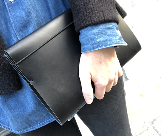 Ham Lerche Pochette en cuir noir pour tablette