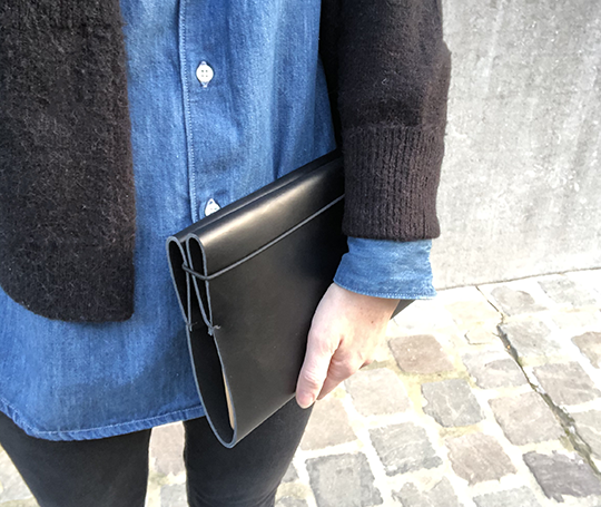 Ham Lerche Pochette en cuir noir pour tablette