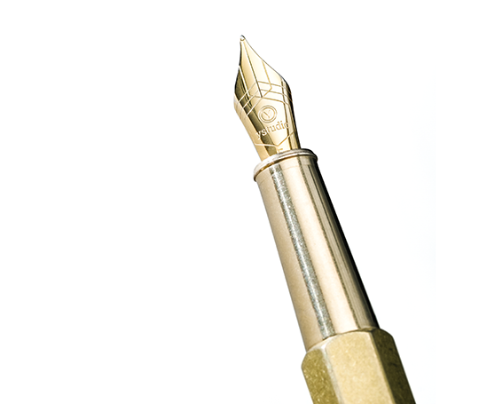 Ystudio stylo-plume en laiton